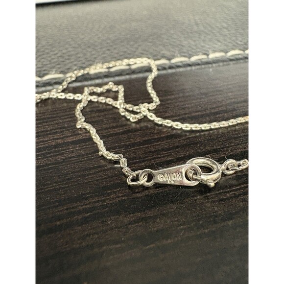 Signed Avon Vintage Faux Pearl and CZ Necklace Silver Tone - Picture 6 of 6